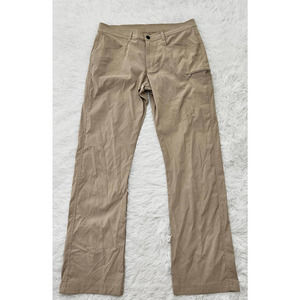 Men's Tan Lightweight Straight Leg Outdoor Hiking Pant. Size 31‎